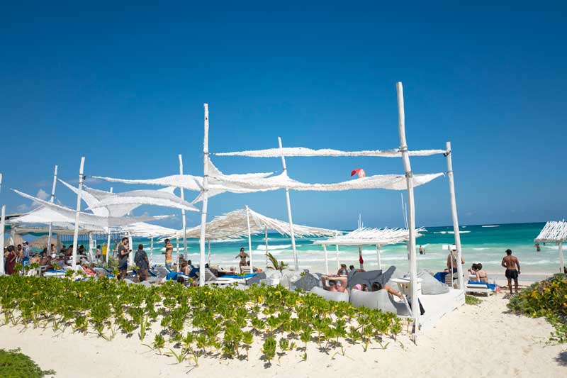 Tulum, la joya del Caribe, sigue viento en popa